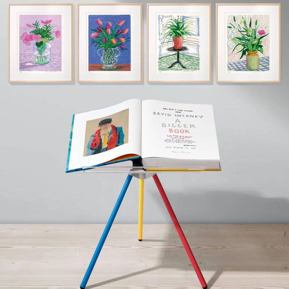 David Hockney. A Bigger Book - Book & Book Stand