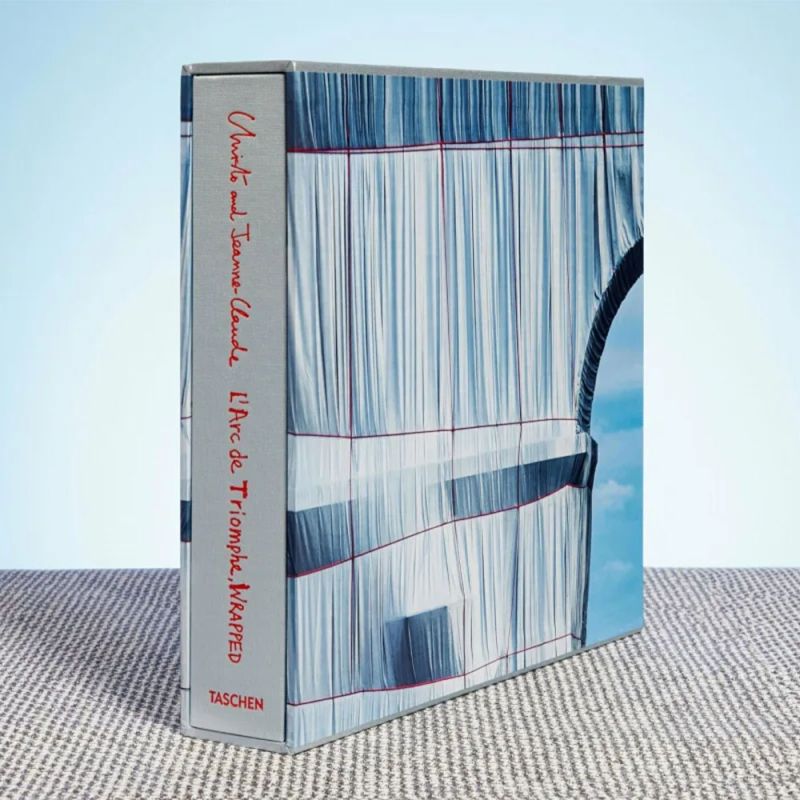 This comprehensive book chronicles Christo's drawings, technical development, installation process, and the 16-day exhibition wrapping the Arc de Triomphe