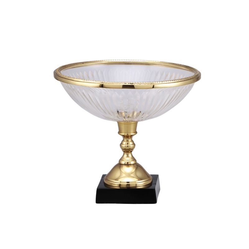 Centerpiece bowl with rope moulded brass accents, fine cut glass and a turned stem